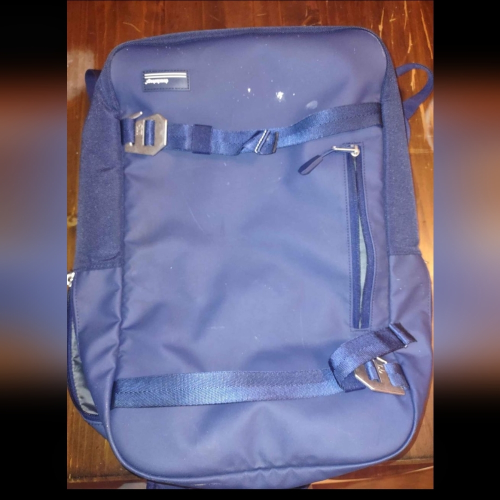 DB backpack - Picture 3 of 4